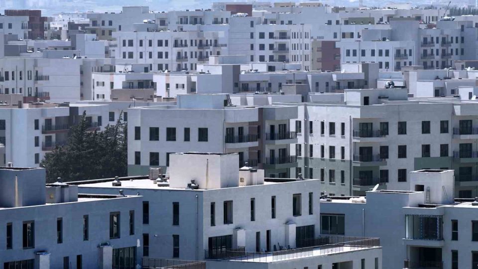 Bakan Kurum, yeni evine taşınan Hataylı depremzede Artun’un görüntülerini paylaştı