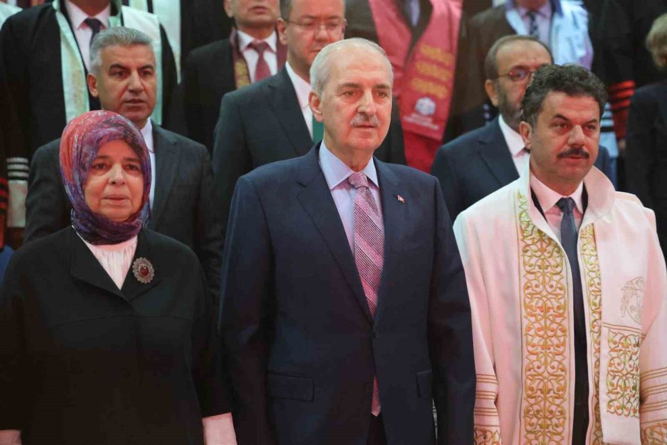 Numan Kurtulmuş: "Türkiye’nin prangalarından kurtulma adımlarını atıyoruz"