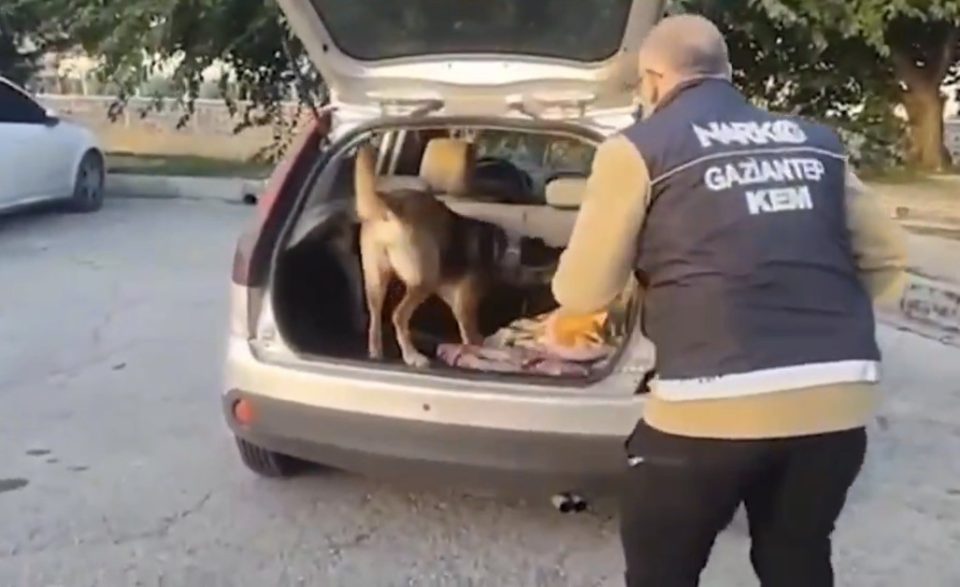 Gaziantep’te 1 kilo metamfetamin ele geçirildi: 2 gözaltı