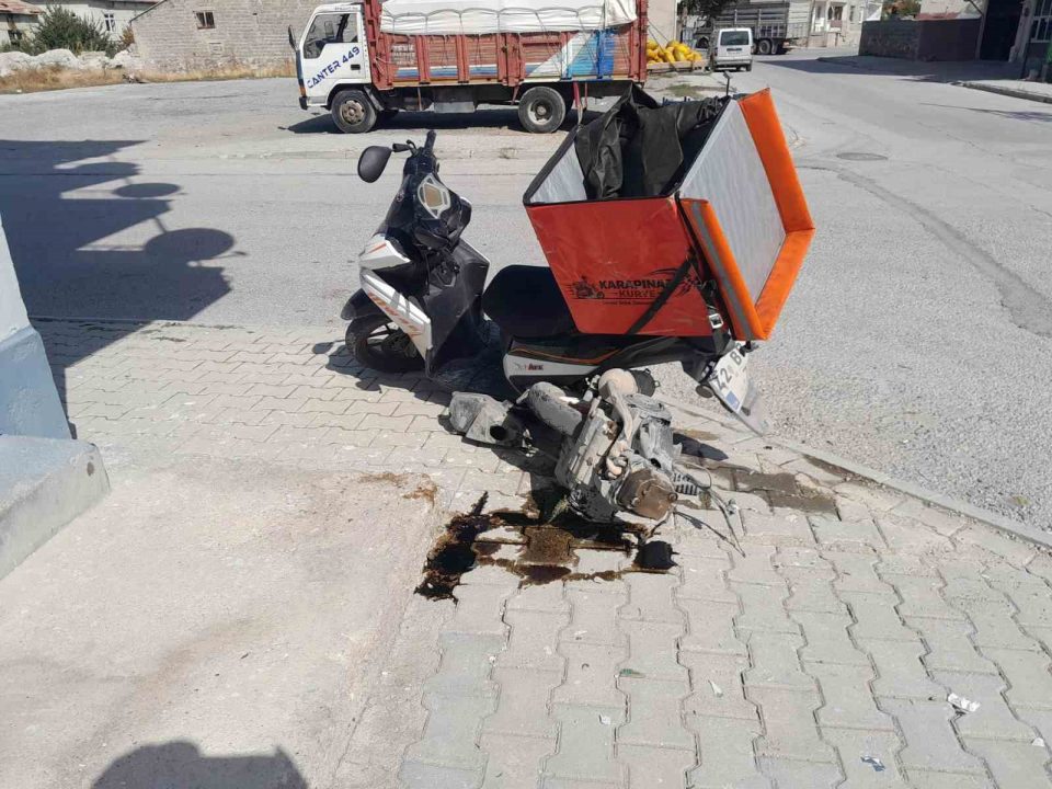 Karapınar’da otomobil ve motosiklet çarpıştı: 1 yaralı