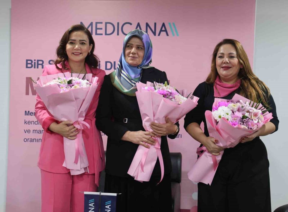 Medicana Konya’da meme kanserine karşı farkındalık buluşması